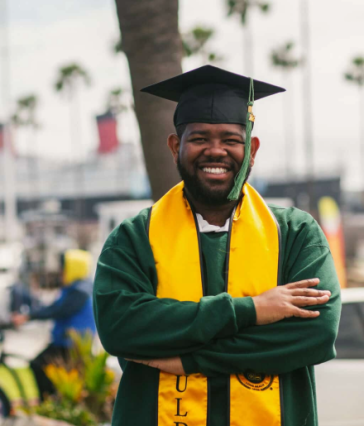 Supporters show their love of CSULB during Beach Spring Day of Giving ...